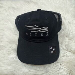 Sitka Icon Lo Pro Black Trucker Hat